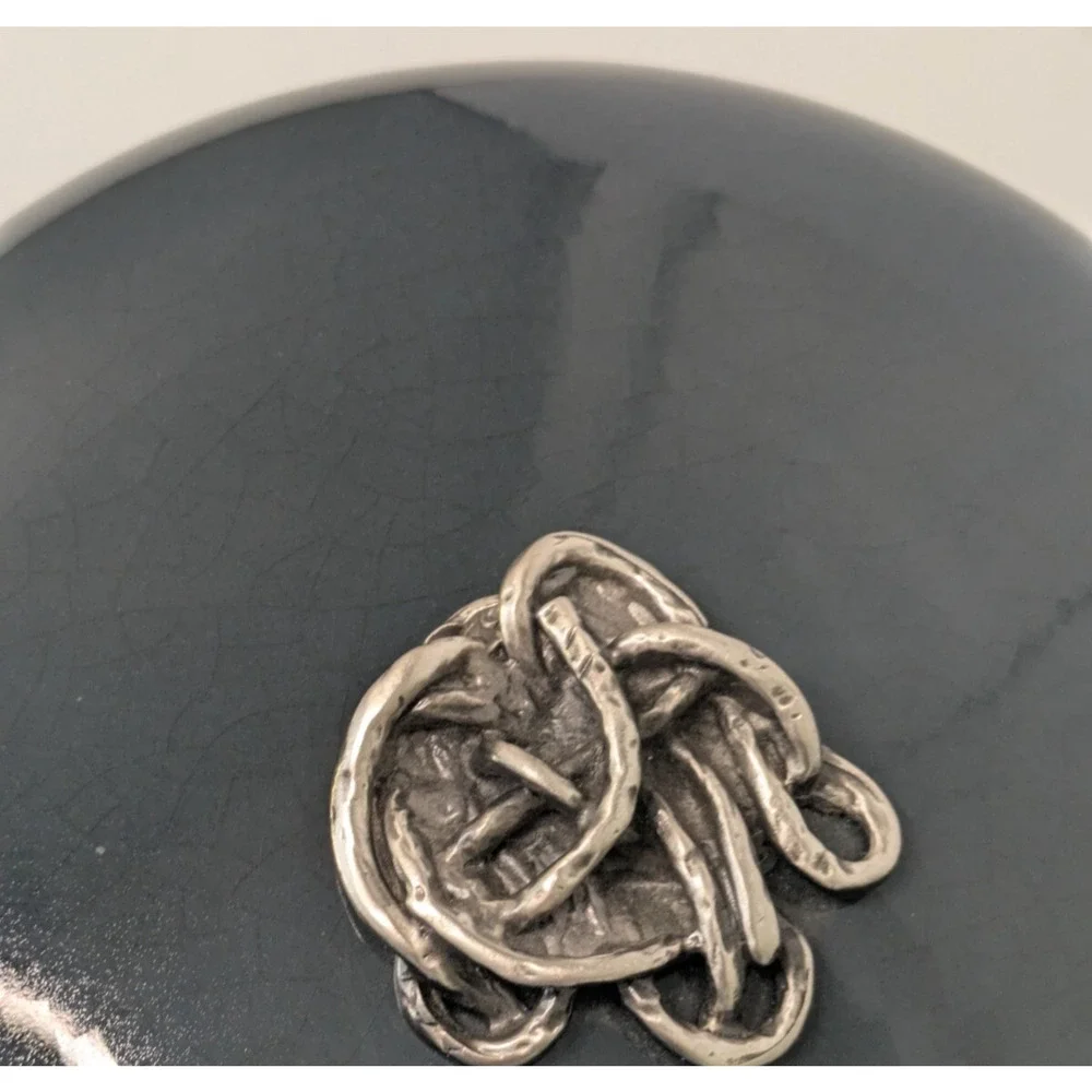Marioni Italy Gray Lidded Ceramic Dish Knot Abstract Detail Brutalist MCM Modern